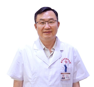 青島皮膚病研究院特邀北京301醫(yī)院皮膚科劉軍連教授來院會診